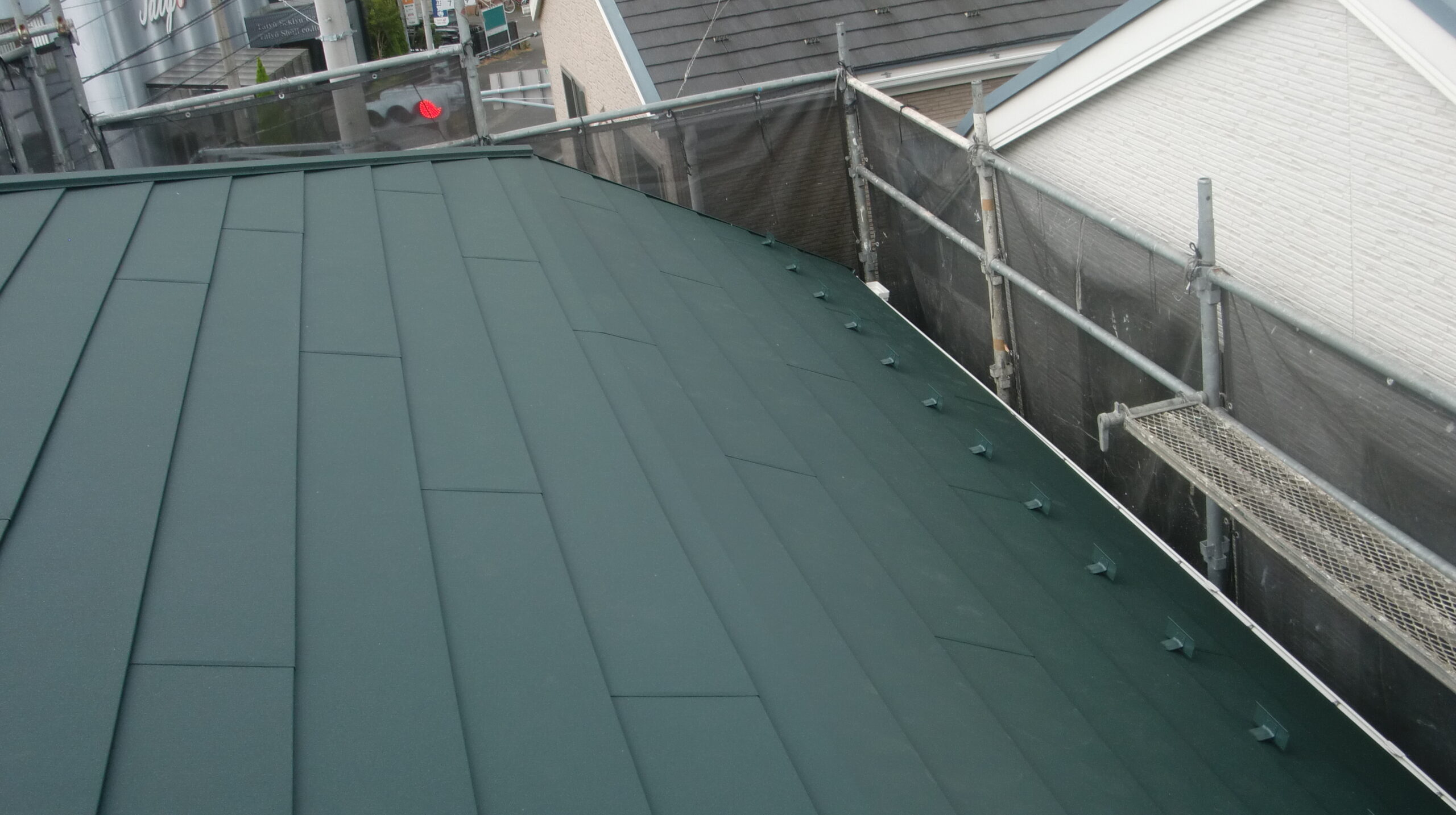 船橋市にて雨漏り修理〈天窓からの雨漏り・カバー工法〉 施工後2
