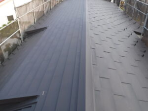 船橋市にて雨漏り修理〈スレート屋根の雨漏り・カバー工法〉 施工後